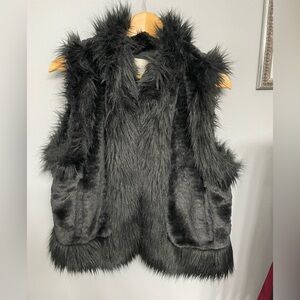 LOFT Black Faux Fur Vest Large